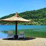 Kuca Za Odmor Stakic - Zvornicko Jezero Prázdninový dům *