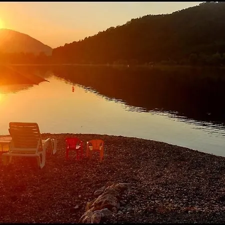 Kuca Za Odmor Stakic - Zvornicko Jezero Сasa de vacaciones