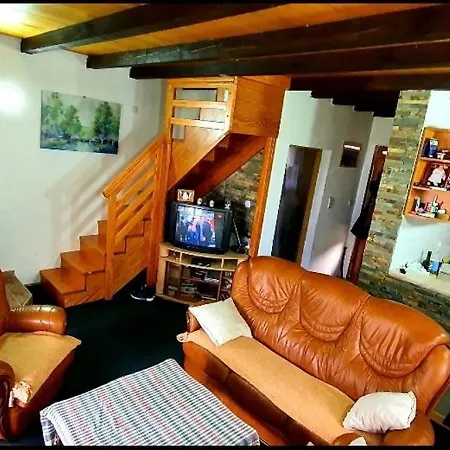 Сasa de vacaciones Kuca Za Odmor Stakic - Zvornicko Jezero *
