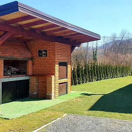 Holiday home Kuca Za Odmor Stakic - Zvornicko Jezero *